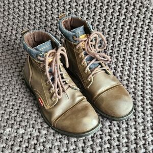 Levi’s Men’s Size 9 Brown And Denim Boots